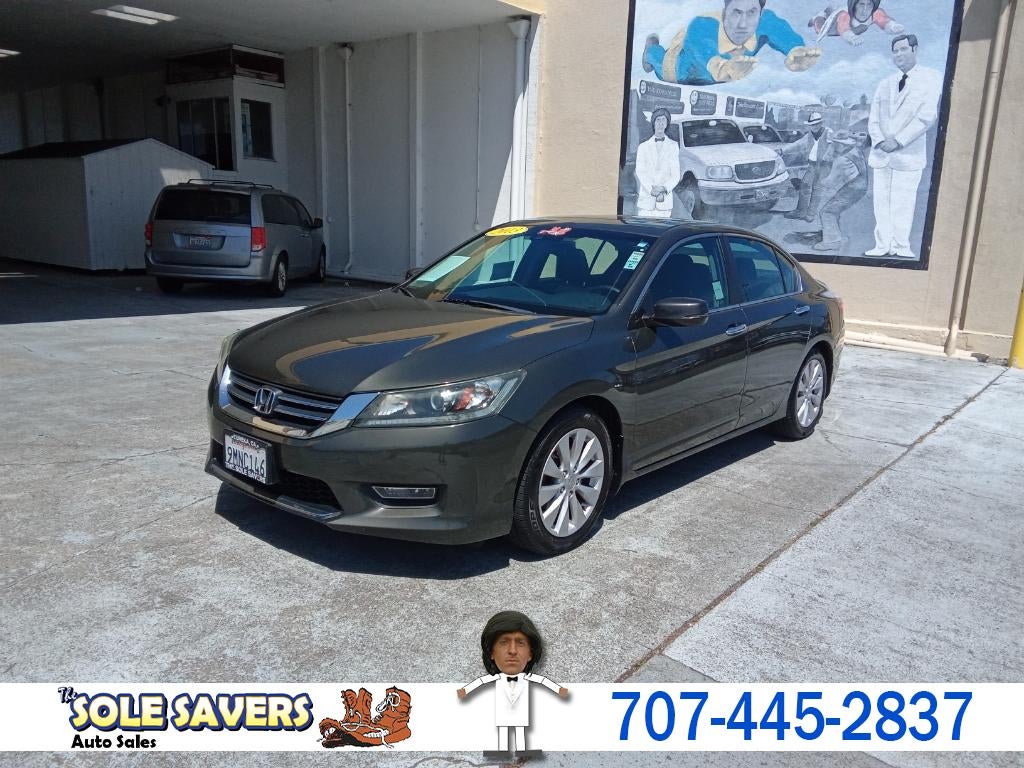 2013 Honda Accord EX-L in Gray — front three-quarter view