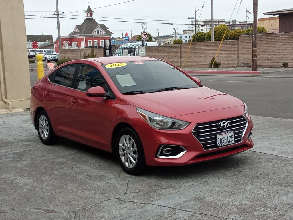 2022 Hyundai Accent — rear three-quarter view